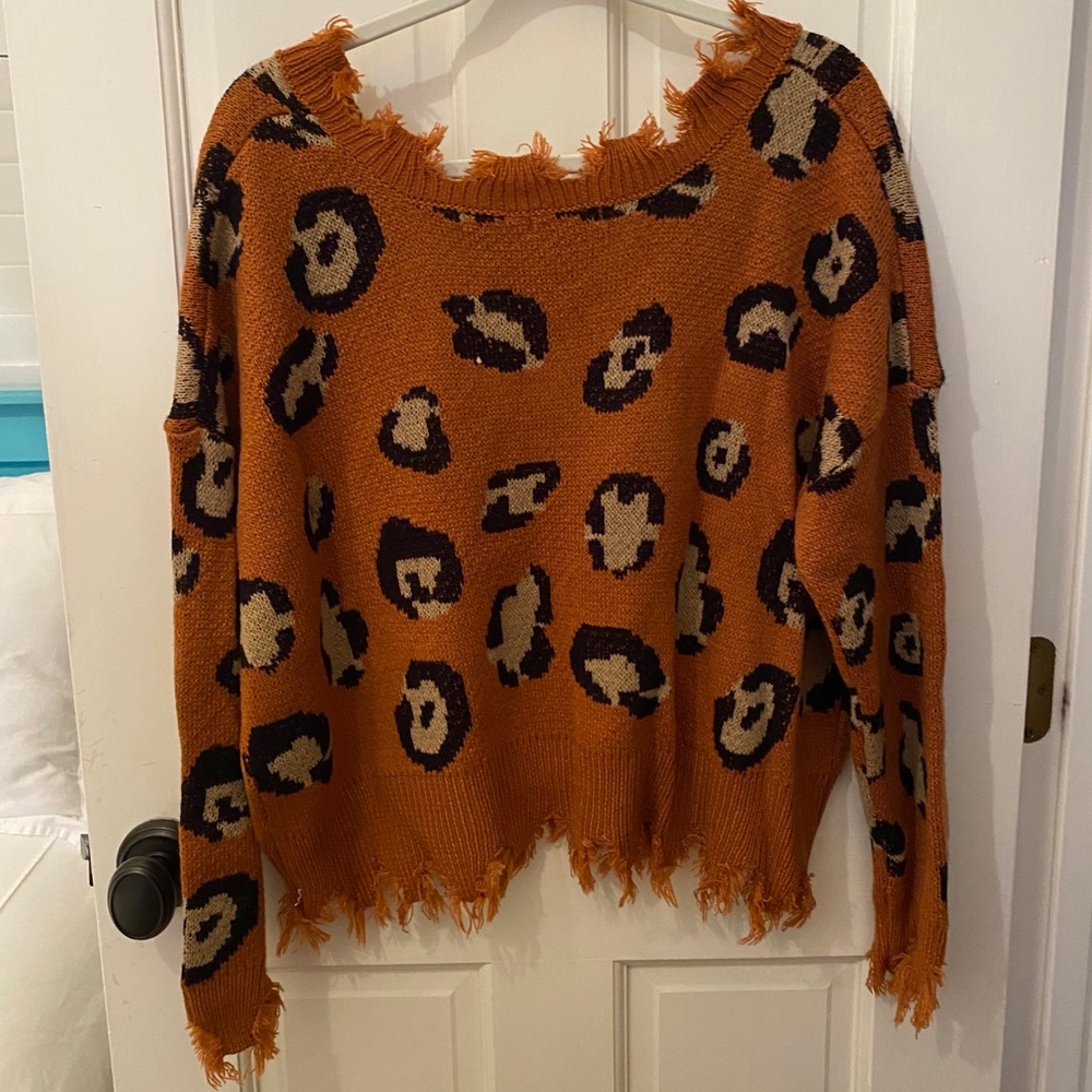 Leopard Sweater - Picture 2 of 2
